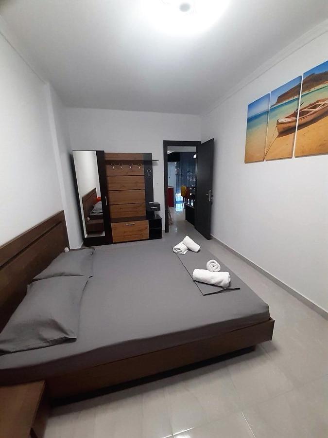 Ourania Apartment อัสโปรวาลตา ภายนอก รูปภาพ