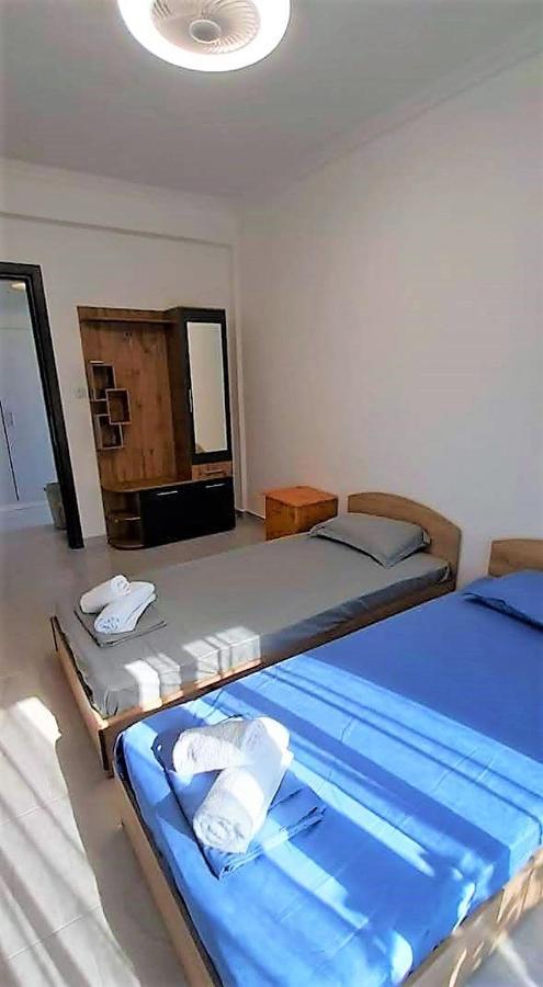 Ourania Apartment อัสโปรวาลตา ภายนอก รูปภาพ