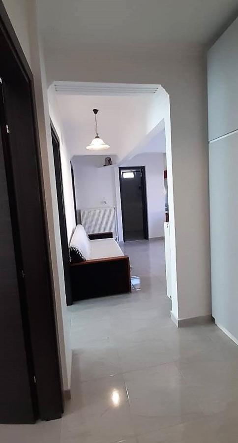 Ourania Apartment อัสโปรวาลตา ภายนอก รูปภาพ
